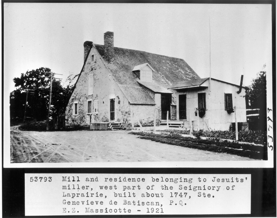 Moulin des Jésuites construit vers 1747.- 1921